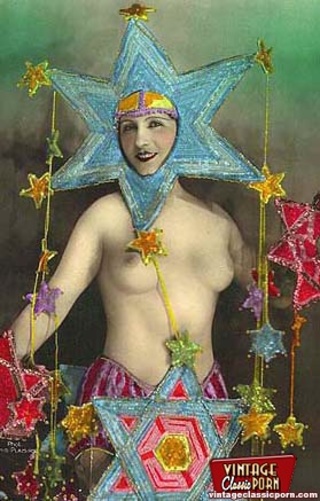 colored pics nude sexy