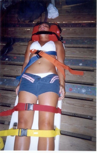 sumiso zorras undergoing iniciación