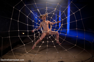 pilladas impossible to translate without proper context web indefensa