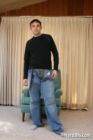 real amateur twink undressin