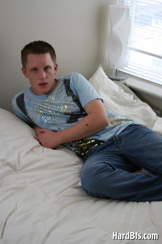 tattoed twink boy wanking
