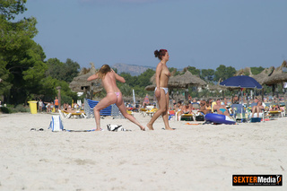 amateur lusty chicks tomando el sol