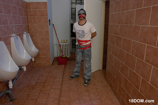 firme pechos jovencita dommes