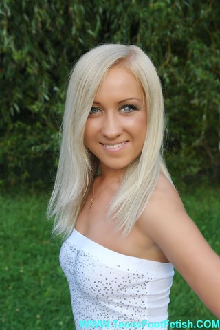adorable blonde bimbo pink