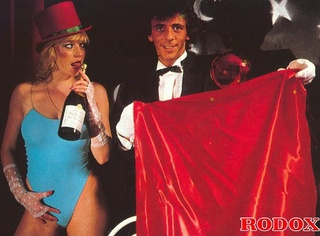 retro magician cock disapear