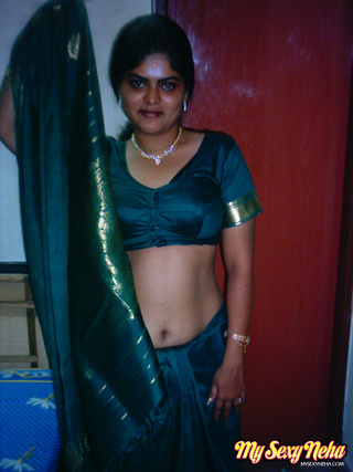 neha traditional verde saree