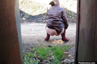unsuspecting wench disparo from
