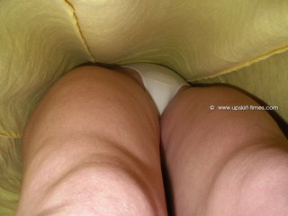 long-legged nena de pie limpid