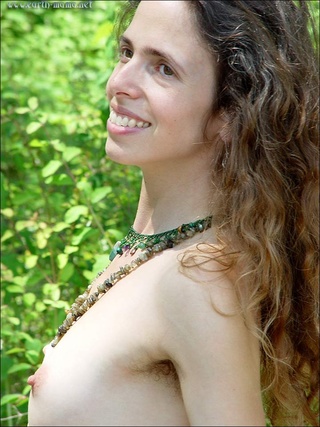 maturehairy hippie diosa enseña